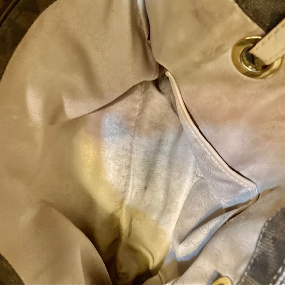 Michael Kors purse - Picture 6 of 10